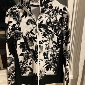 Lululemon old school jacket NWOT.